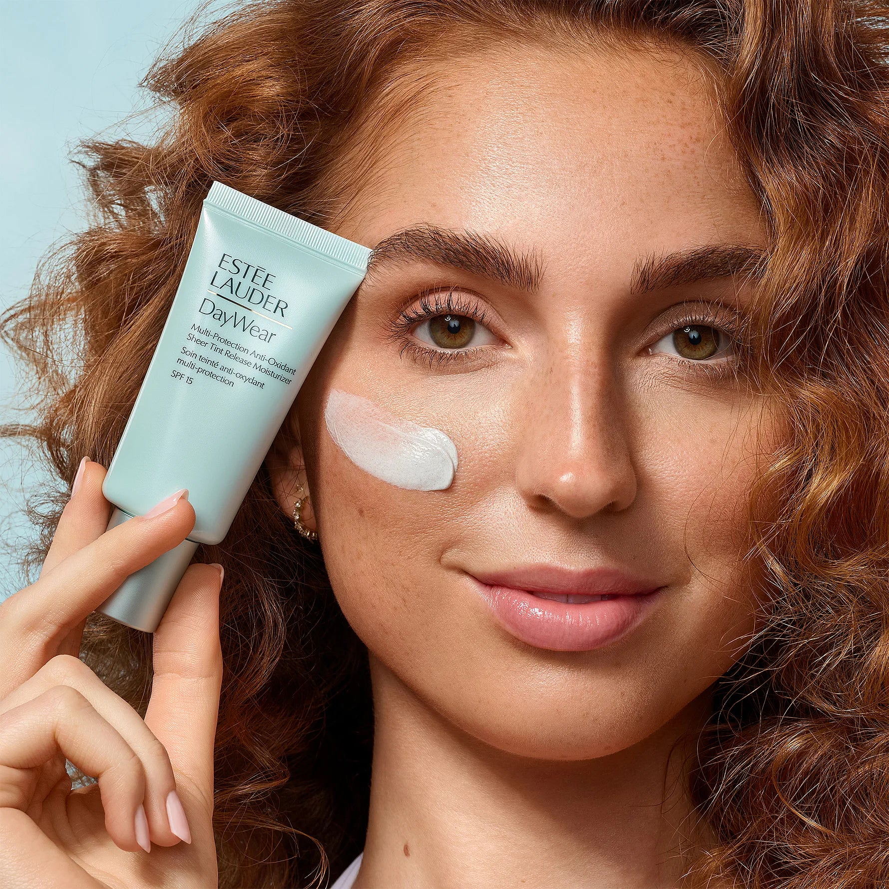 Estee Lauder DayWear Sheer Tint Moisturizer SPF 15